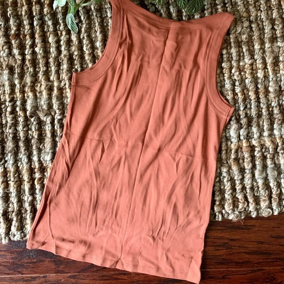 Loft Tank Top - Picture 2 of 3